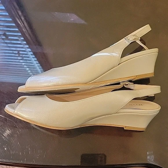 Shoes - Picture 3 of 8